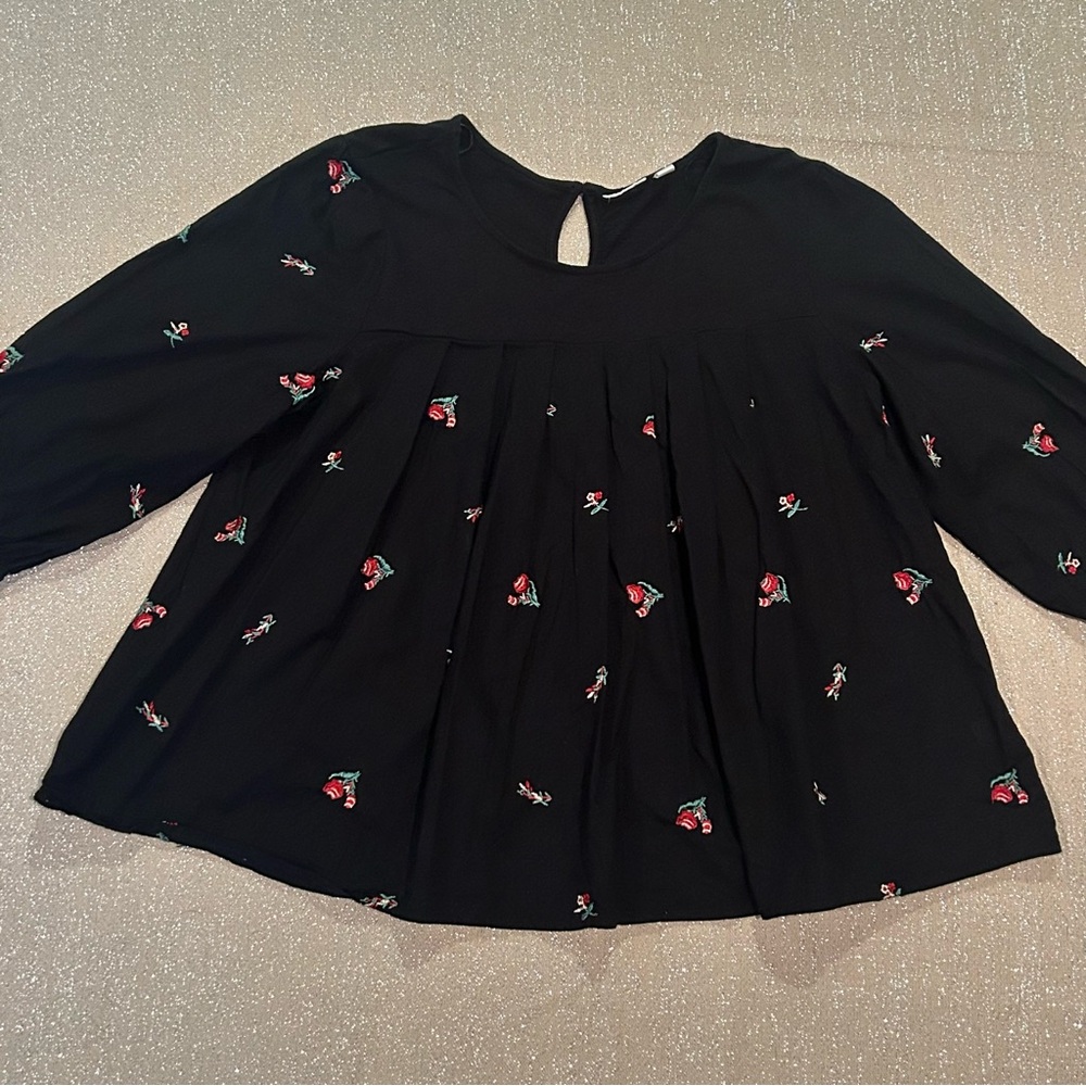 Rose embroidered black swing blouse, size M